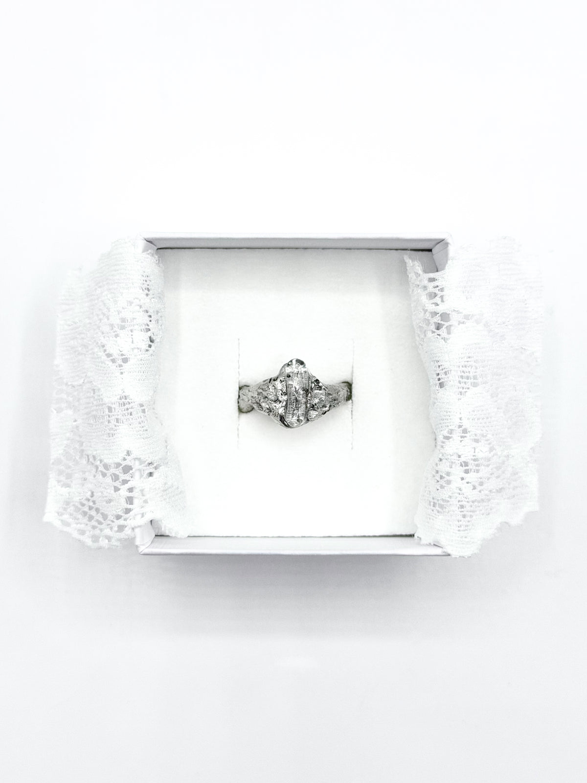 ECLAT ring 46
